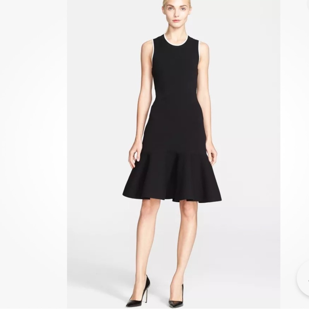 Kate spade black fluted sweater dress size S new cut out back bow white trim new